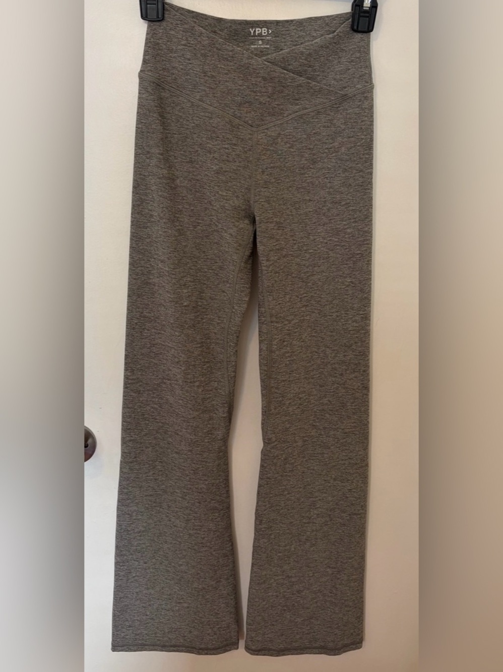 Abercrombie YPB Curve Love Flare Leggings — XXL